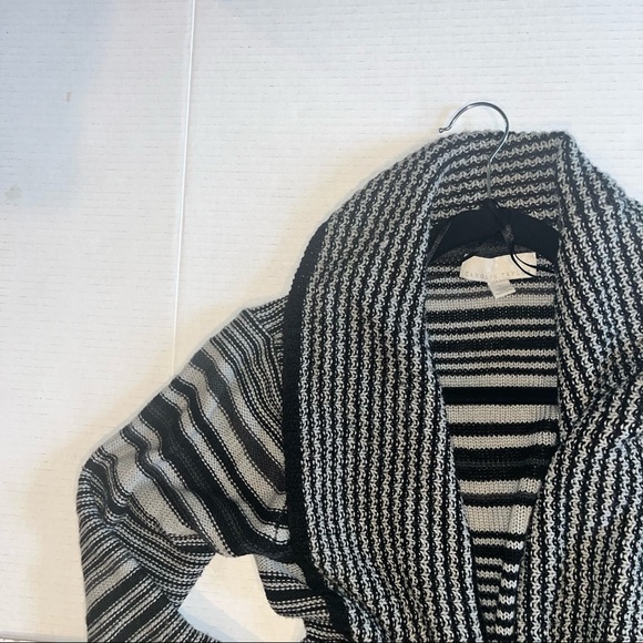 Open Front Cardigan Sweater - Picture 6 of 10